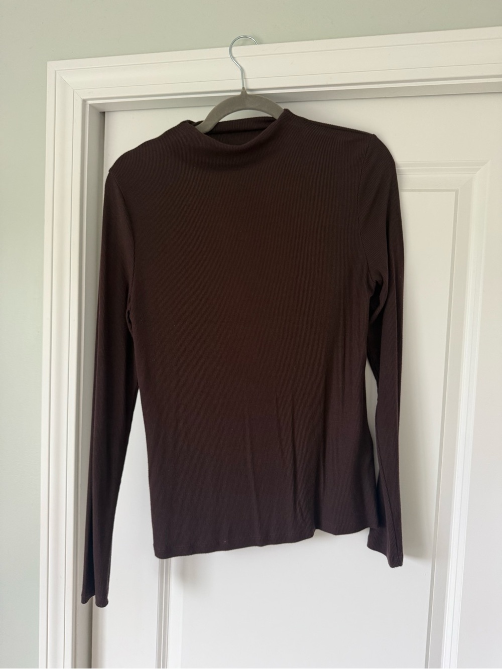 A&F Mockneck top - Picture 2 of 4